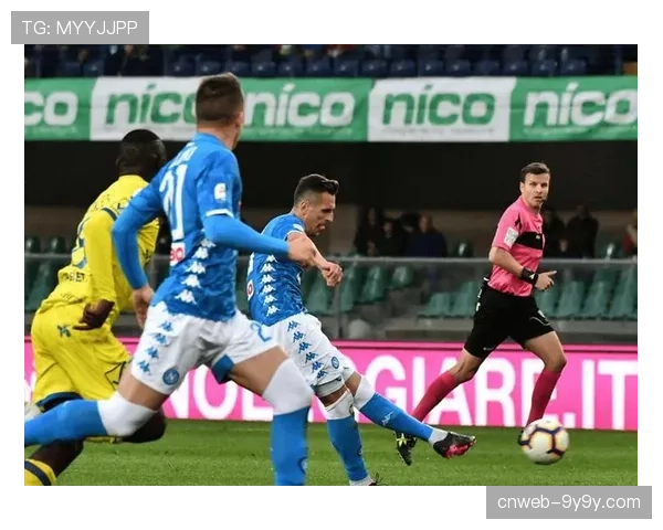 战术深度：解析蒙彼利埃如何通过无球跑动拉扯，创造出关键进攻空间